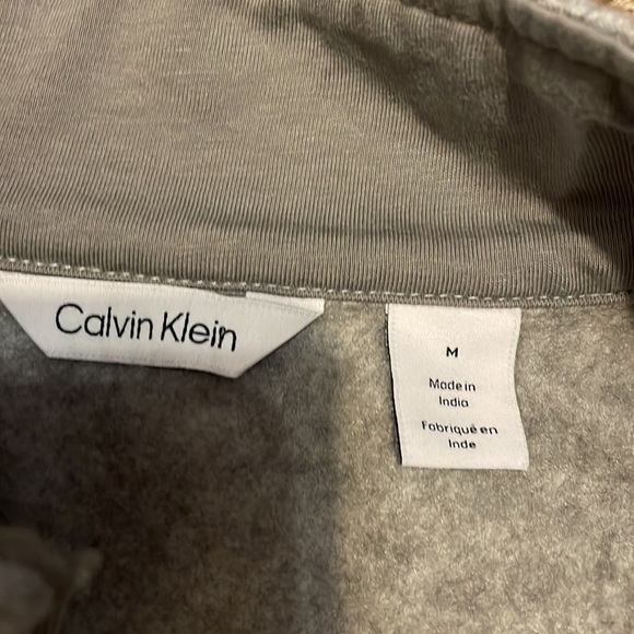 Calvin Klein long sleeve zip pullover. NWOT. Size M. - Picture 4 of 5